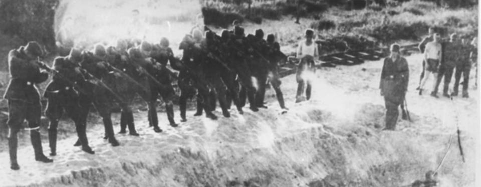 Картинка к стихотворению чулочки дядя тоже снять