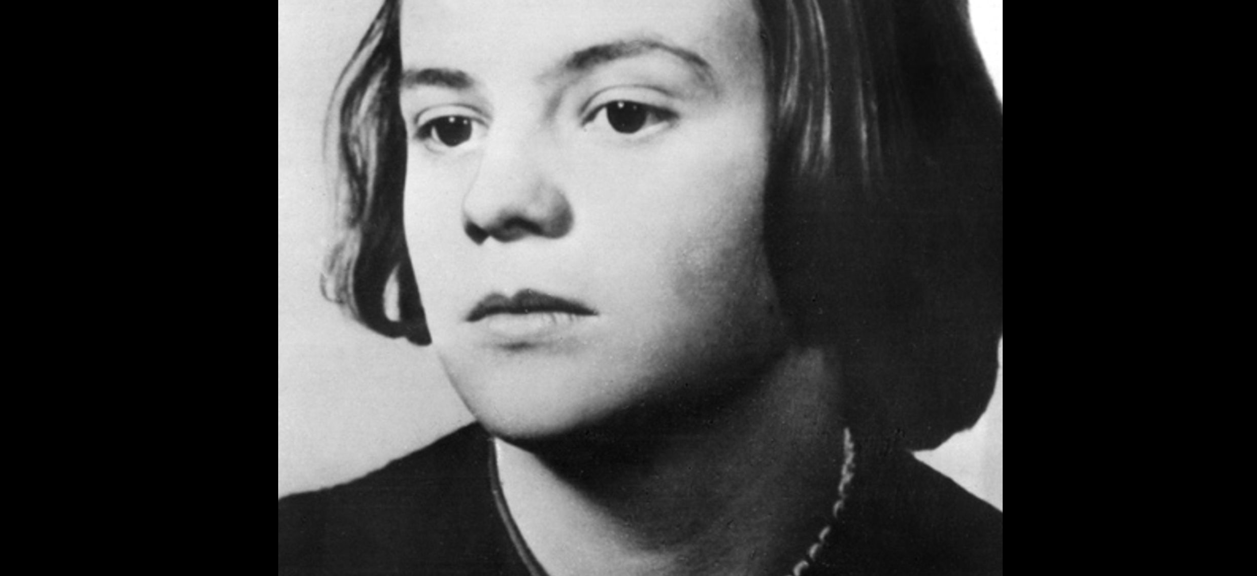 Porträtt av en ung kvinna.