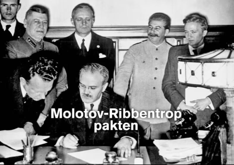 Manliga ledare och texten Molotov-ribbentrop pakten.