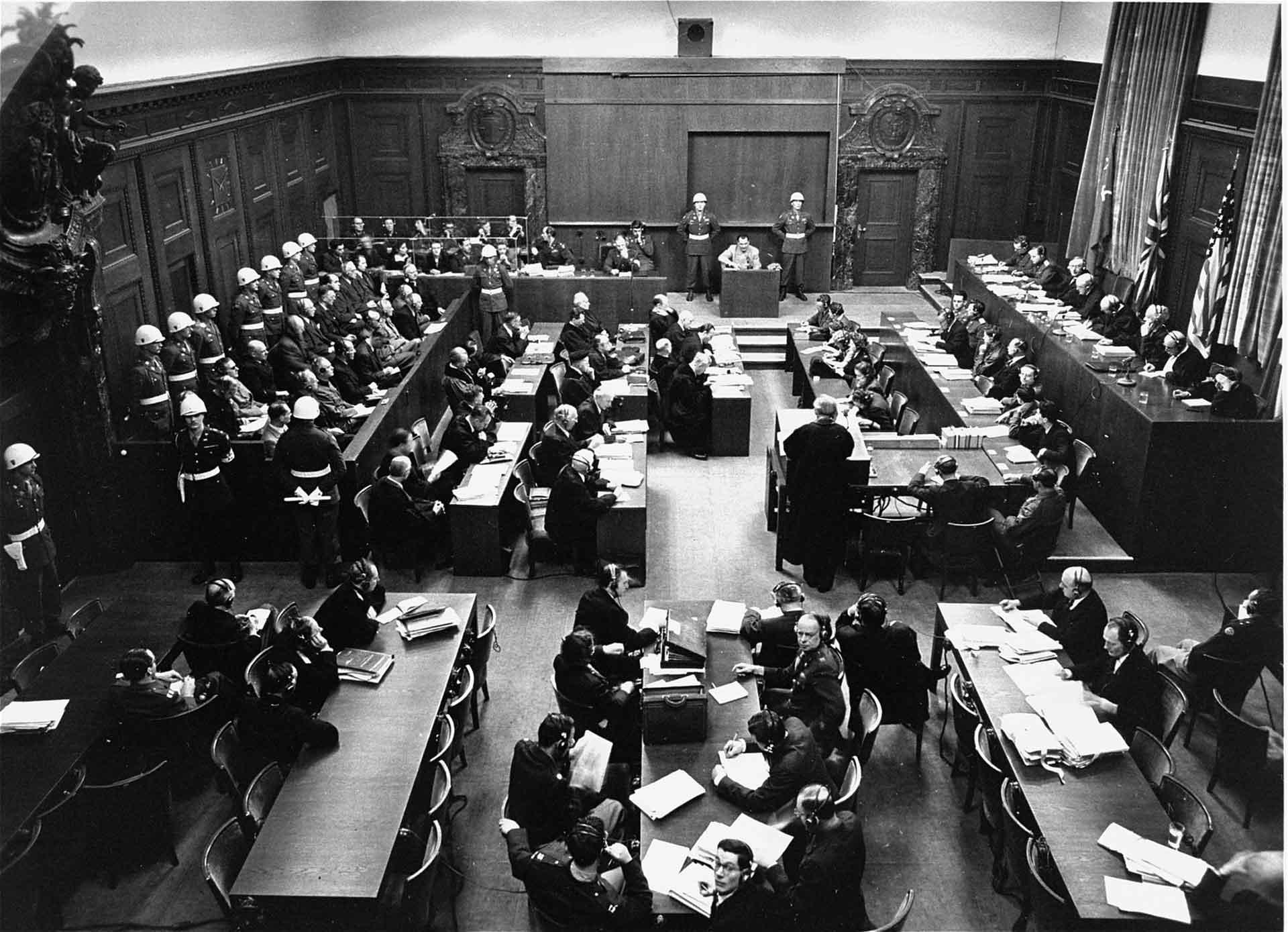 Международный военный трибунал в нюрнберге проходил. Нюрнбергский трибунал. Трибунал в Нюрнберге 1945. Дворец правосудия (Нюрнберг). Дворец правосудия Нюрнберг 1945.