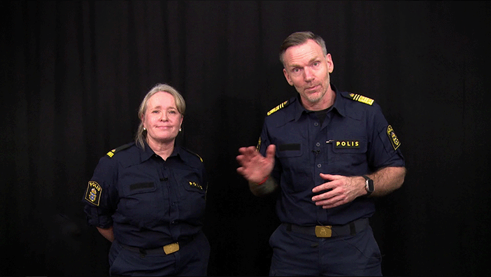 Två personer som föreläser.